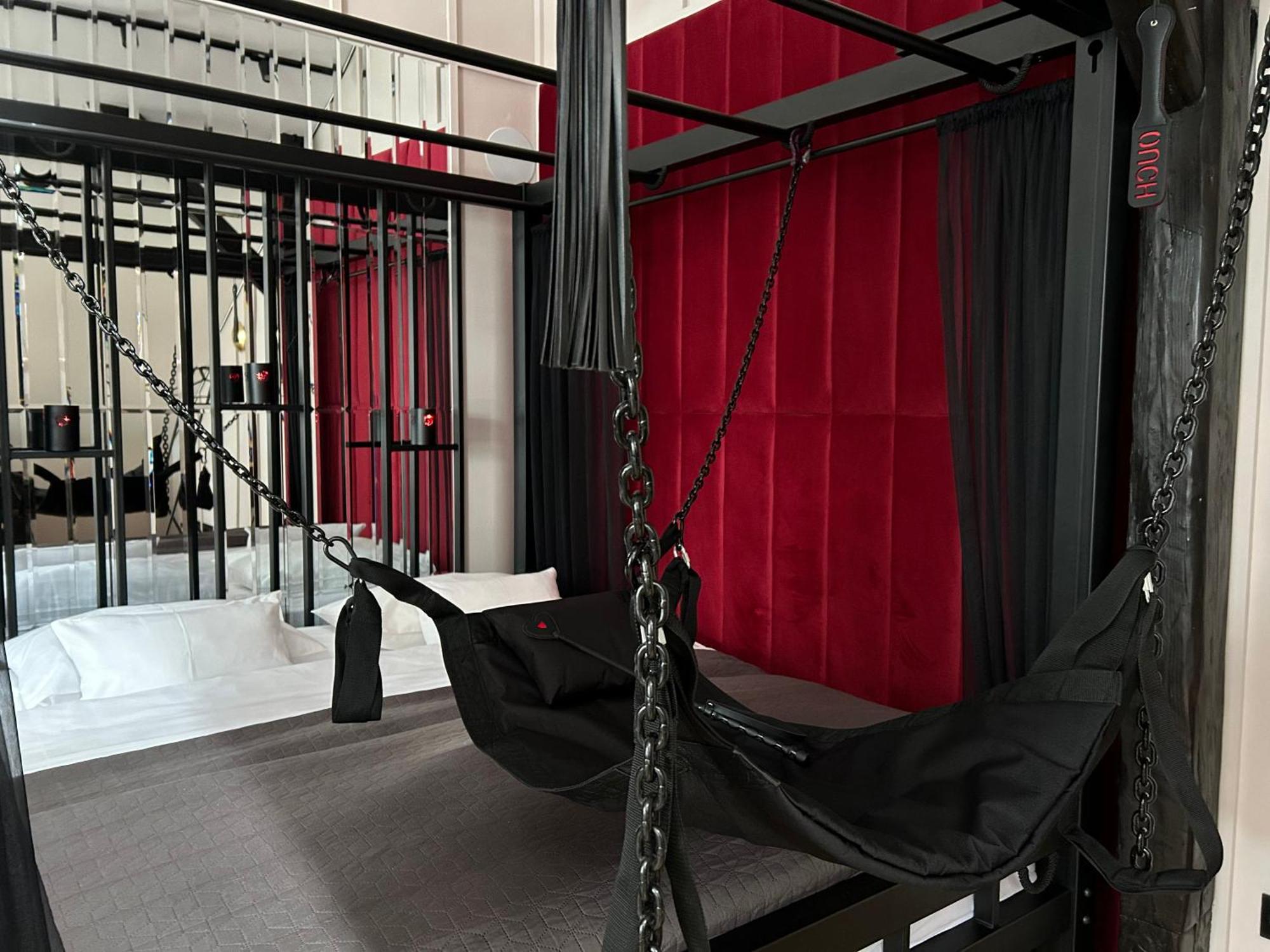Exclusive Bdsm Apartment Krakow - Adults Only Extérieur photo