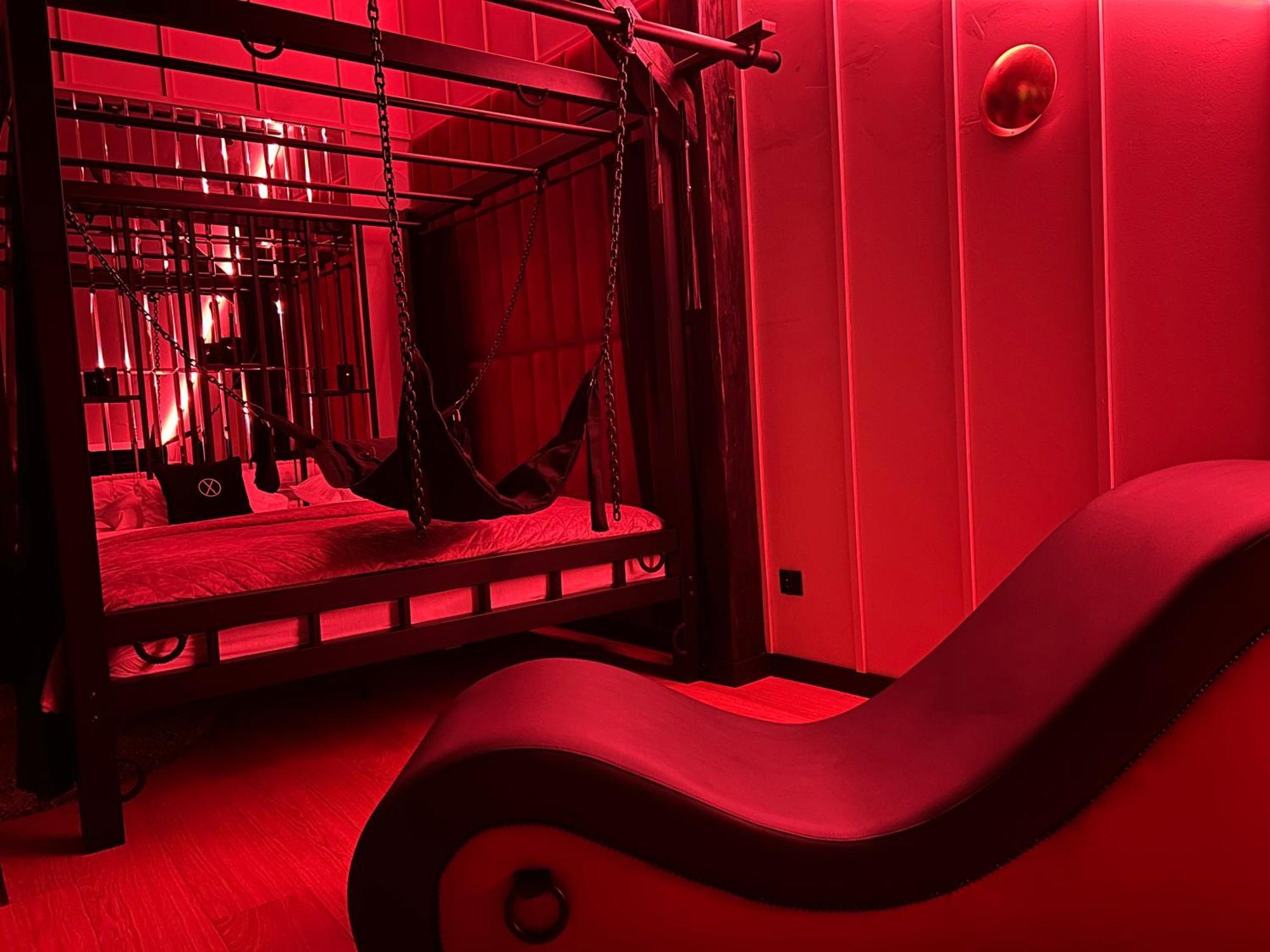 Exclusive Bdsm Apartment Krakow - Adults Only Extérieur photo